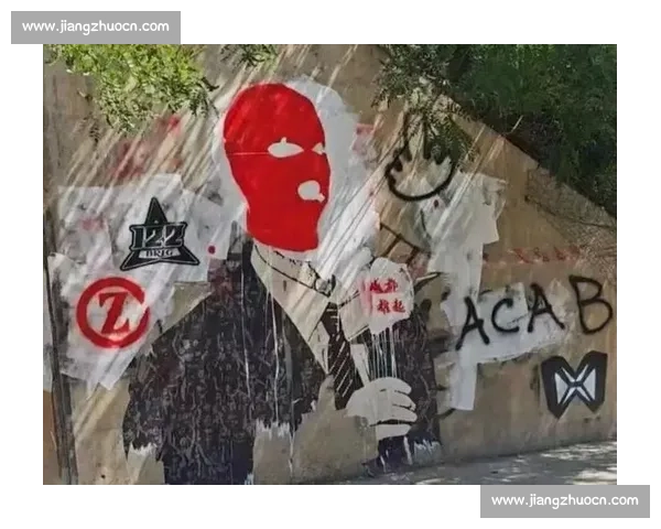 河南队通报成都球迷严重违规 恶意涂鸦亵渎足球精神